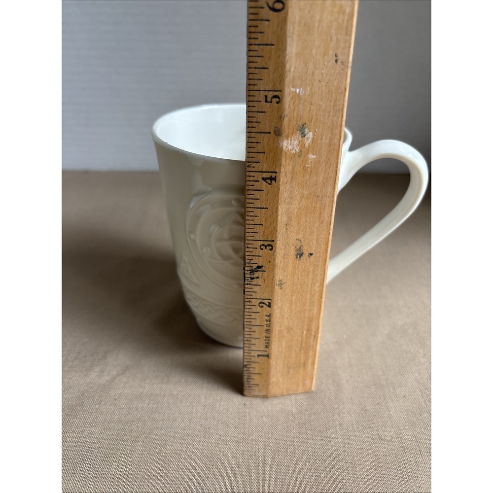Belleek Ireland 2 Mugs Irish Coffee Cups Porcelain Celtic Irish Knot Ivory Color - Picture 8 of 8
